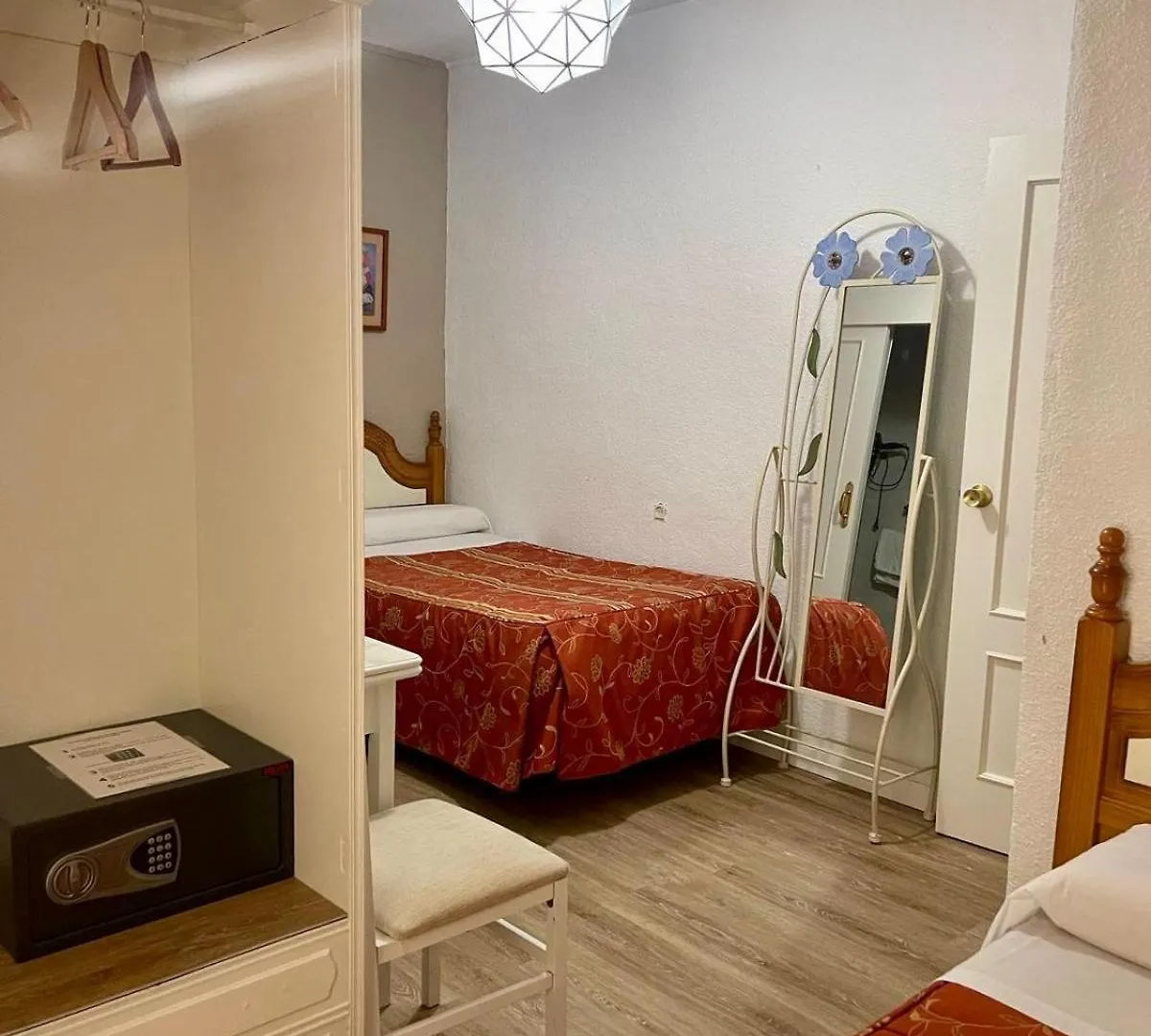 Pension Zurita Granada